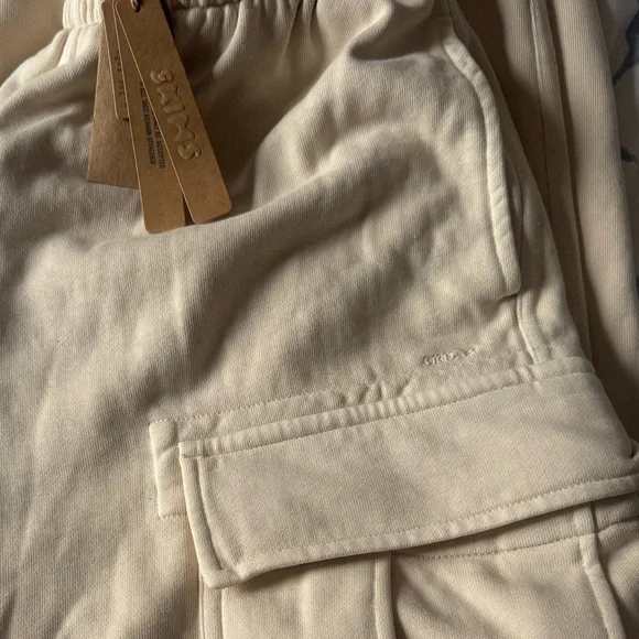 SKIMS Cream Wide Leg Cargo Pants NWT color Buff - Picture 3 of 3